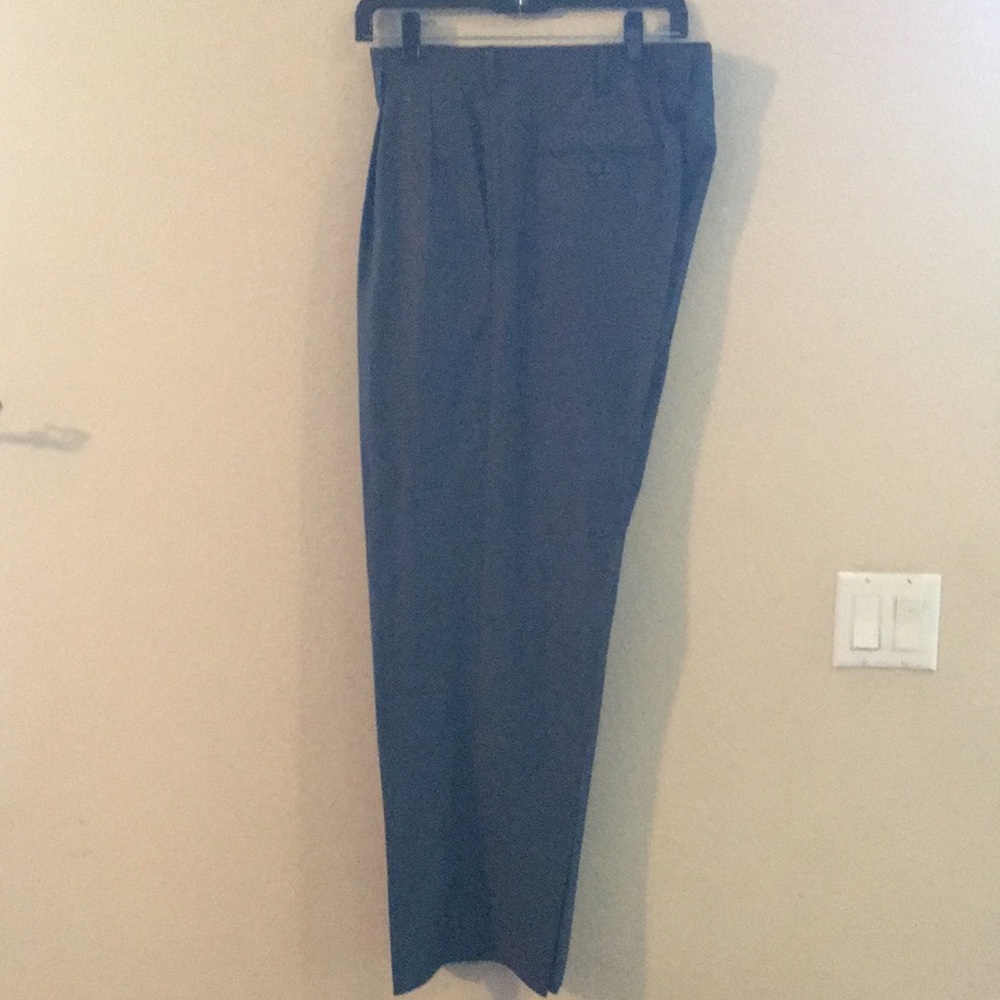 Axist Men’s Dress Pants-Size 33/30